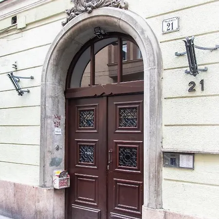 W21 *